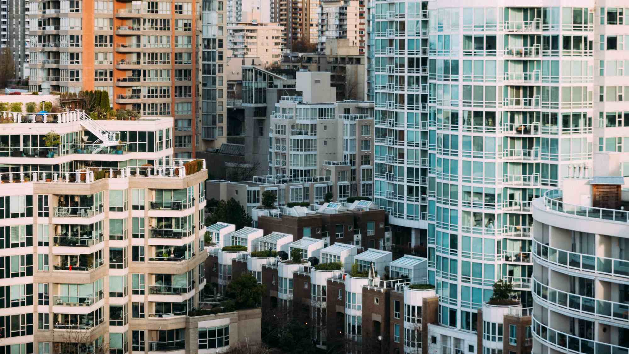 Main-Image-2026-Strata-Insurance-Outlook