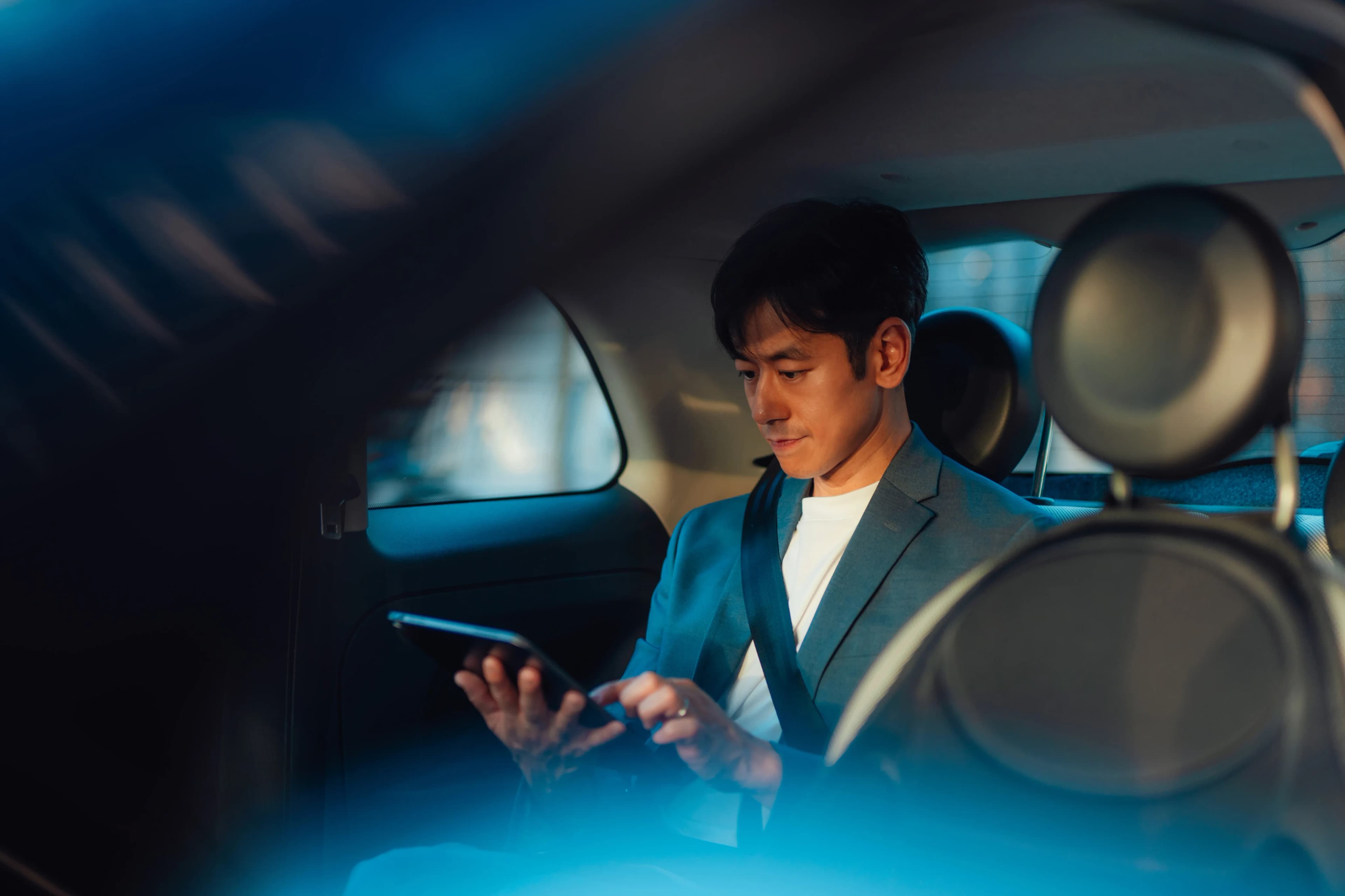 executive-in-chauffeured-car