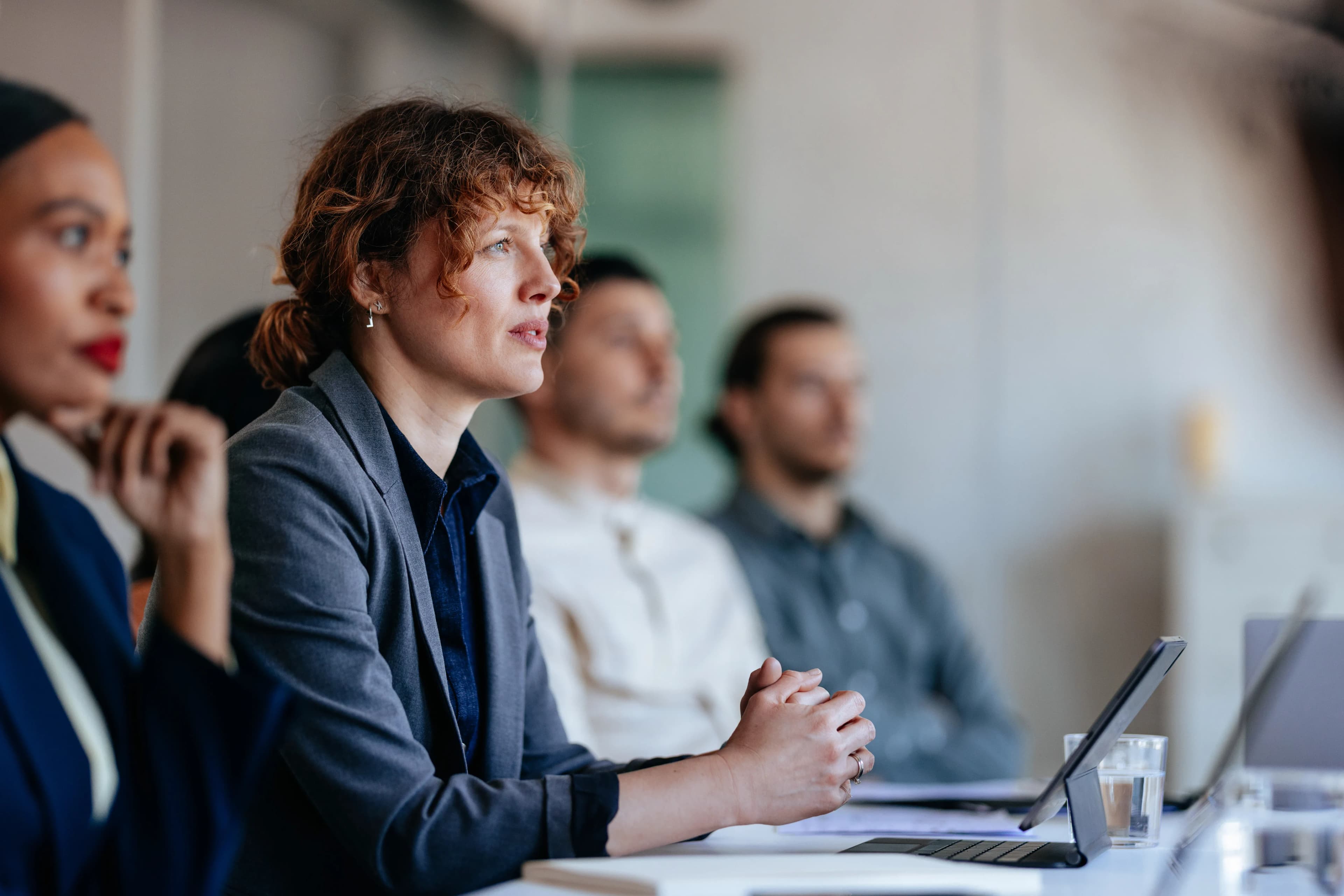 team-listening-in-seminar